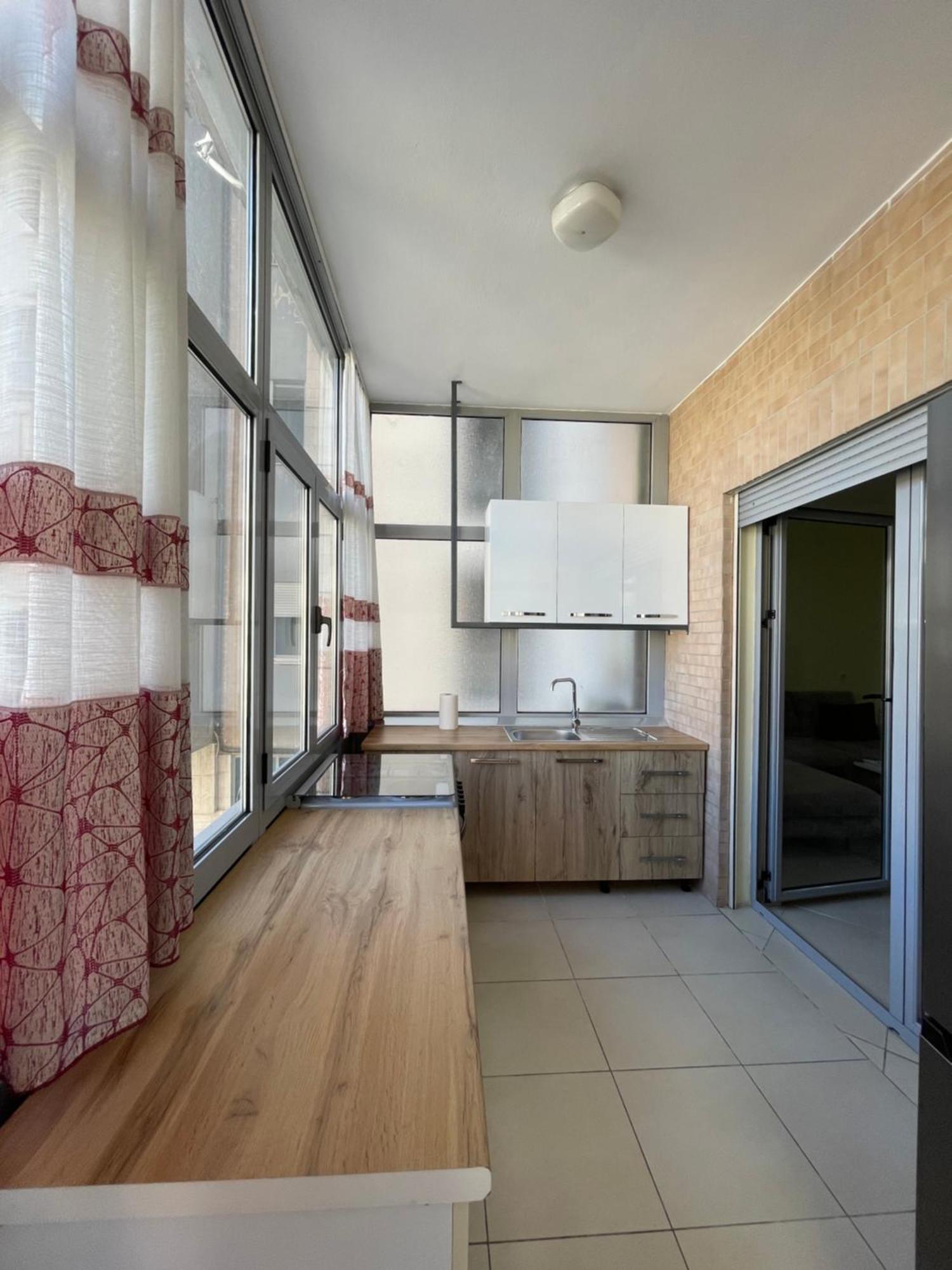 New Baazar Terrace Apartment Tiranë Ngoại thất bức ảnh