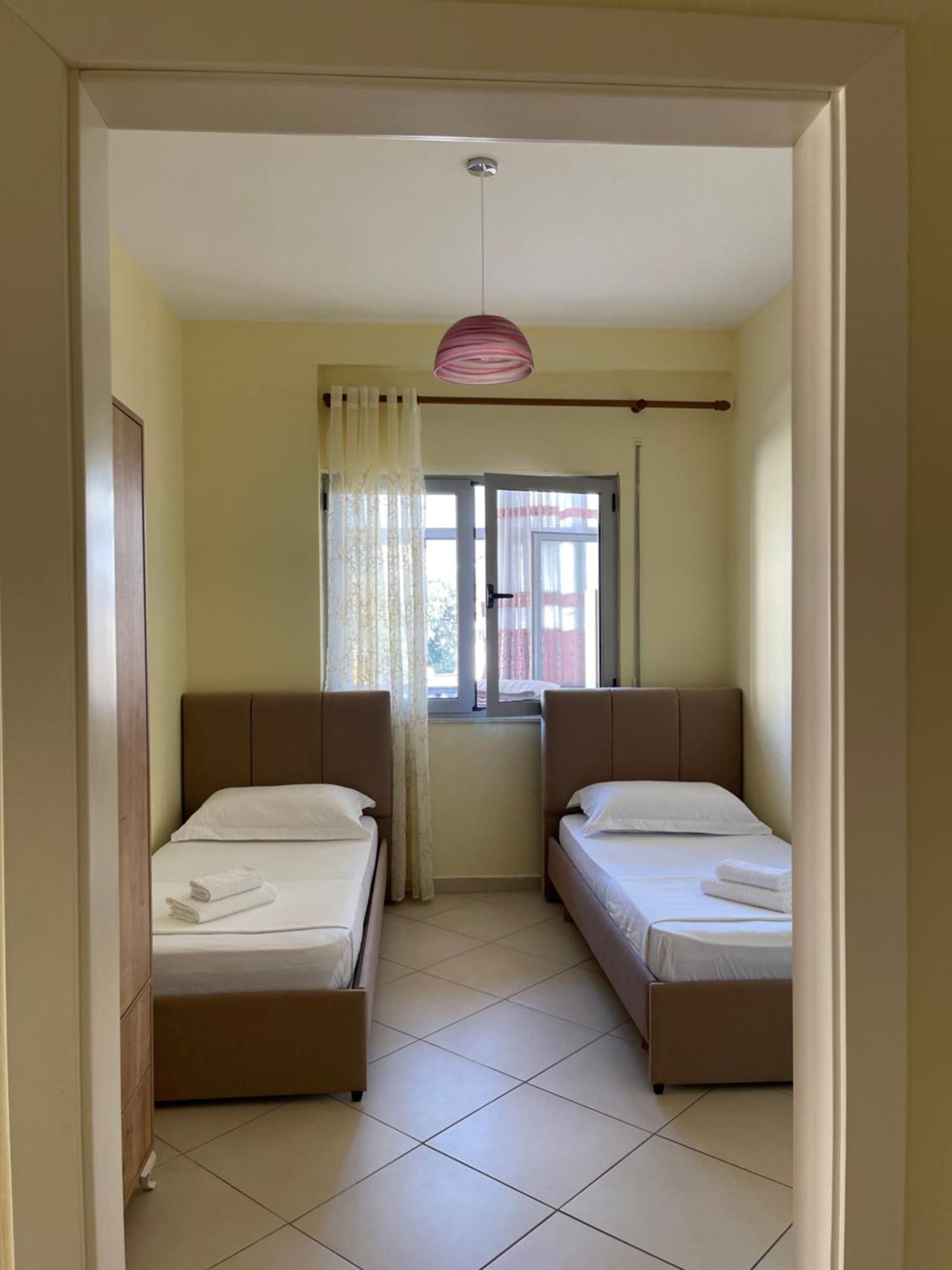 New Baazar Terrace Apartment Tiranë Ngoại thất bức ảnh